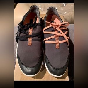 OluKai Women's Miki Li